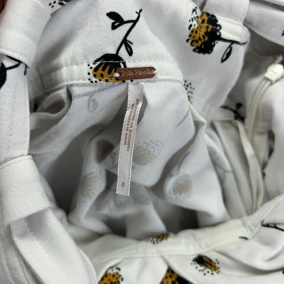 Free People White Floral Print V Neck Skater Style Dress Size 0 - Picture 8 of 8